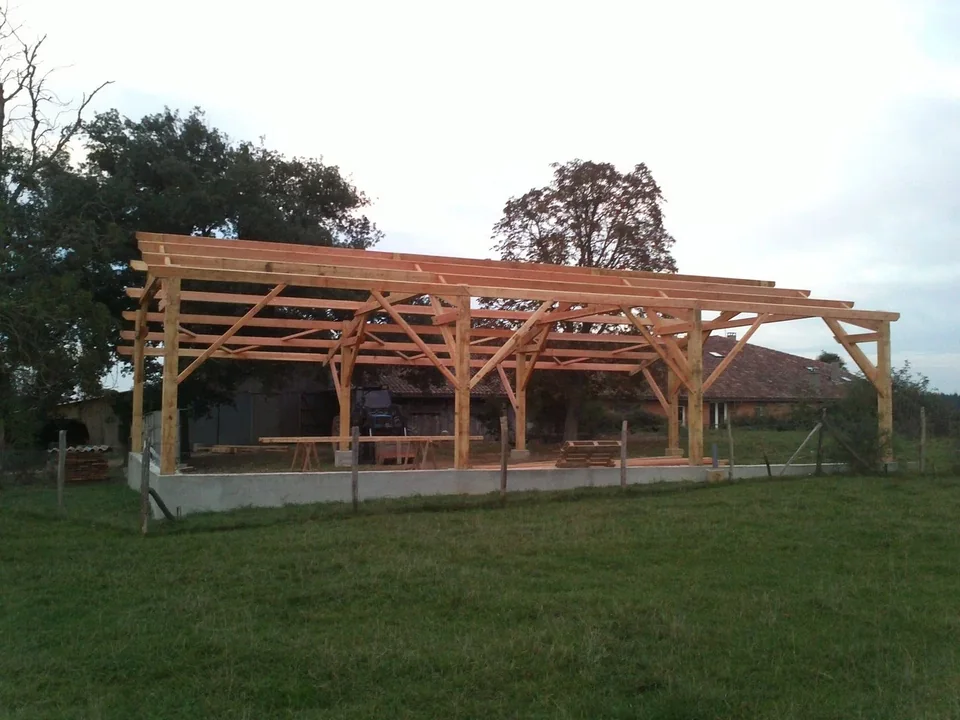 Le bâtiment levé