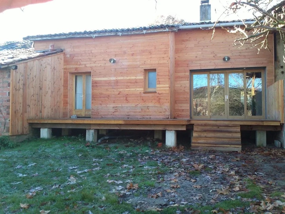 Bardage vertical et horizontal en pin douglas